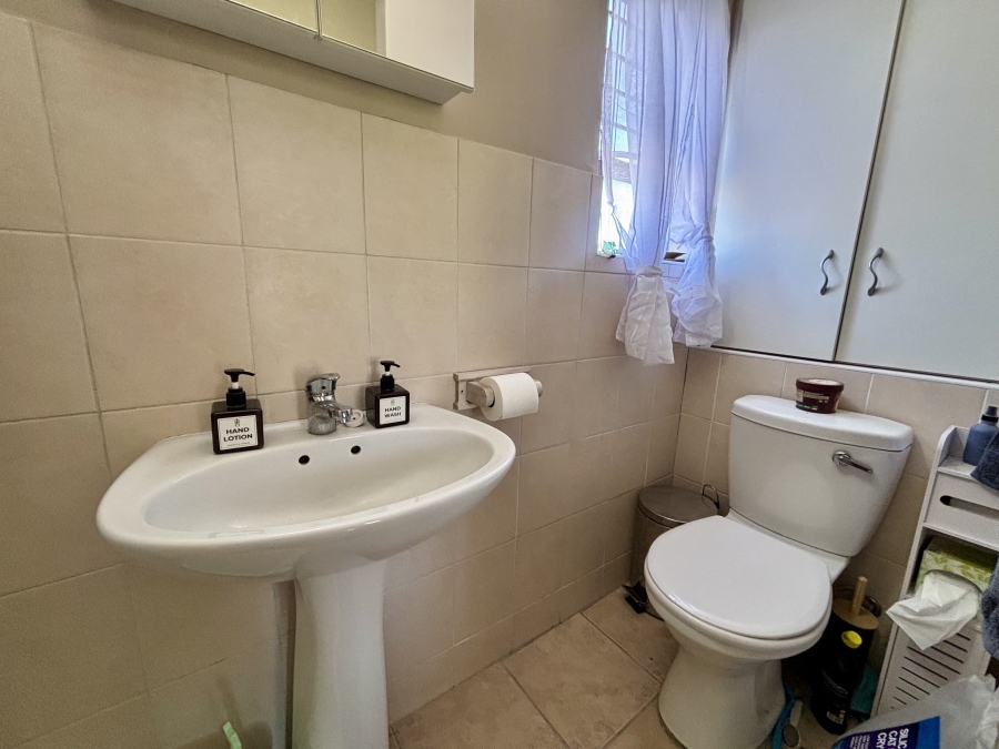 3 Bedroom Property for Sale in Vredekloof Heights Western Cape